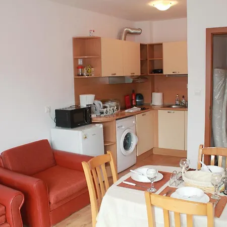 One Bedroom At Yassen Complex. 5 Mins To The Beach Апартамент *